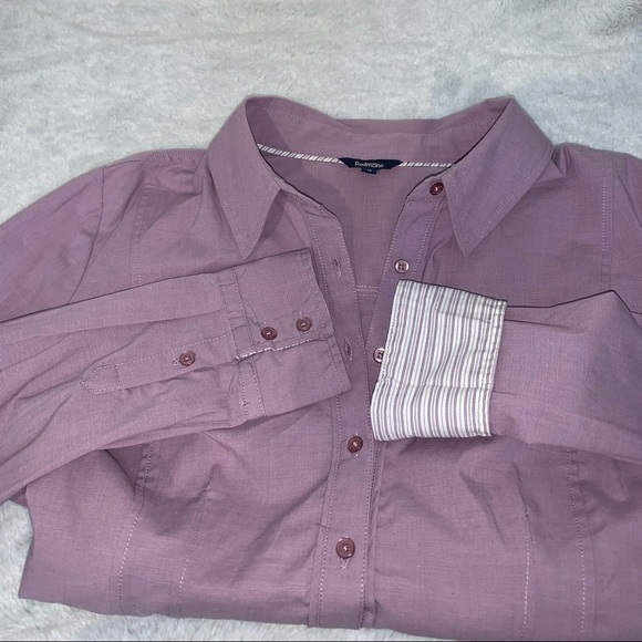 Blouse with pinstripe detailing on inner cuff - Picture 2 of 13